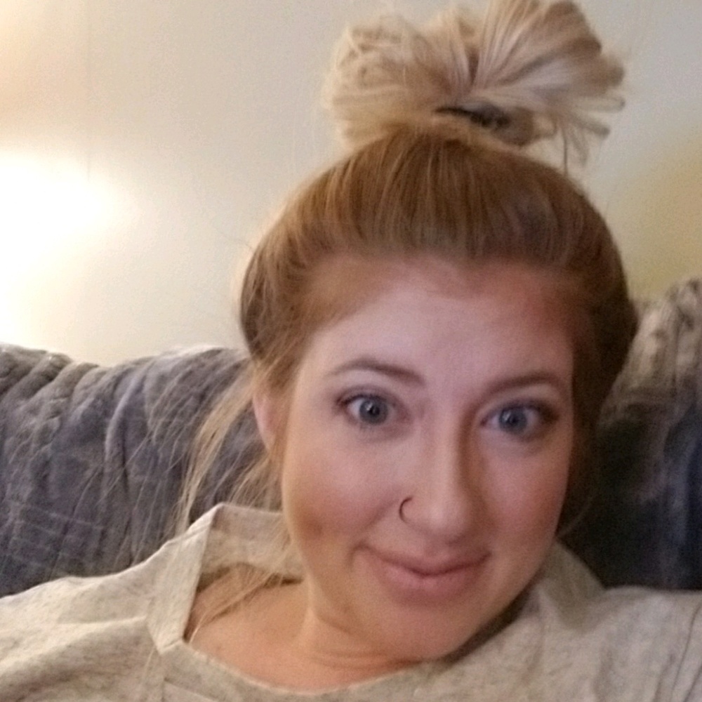 Meet your Posher, Carly